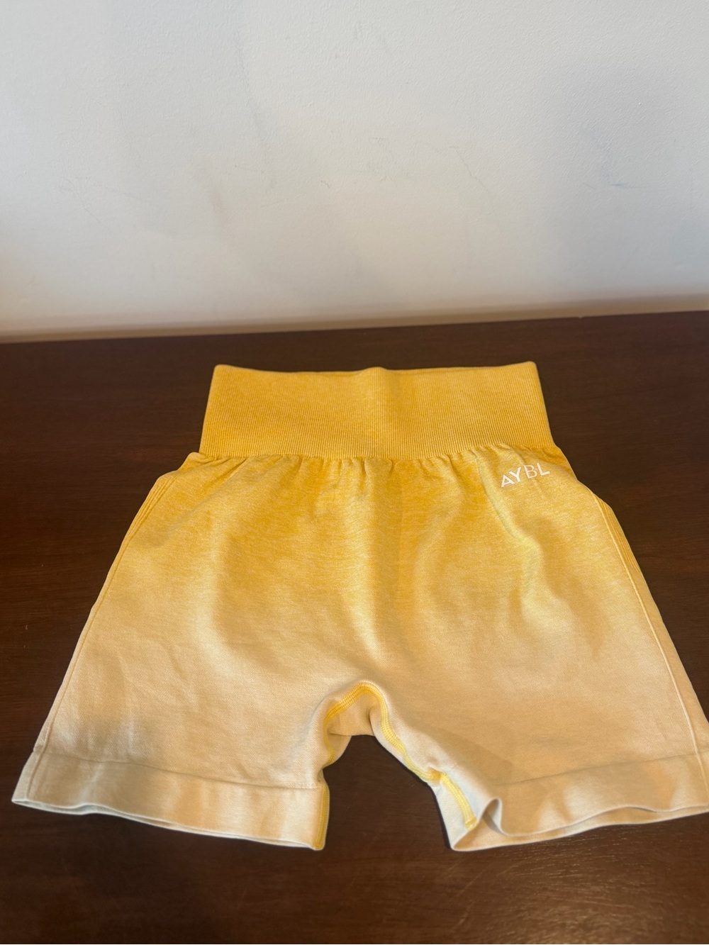 Aybl workout shorts - Yellow